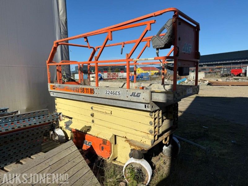 2008 JLG 3246ES sakselift 12 meter - Kėlimo platforma: foto 2 2008 JLG 3246ES sakselift 12 meter - Kėlimo platforma: foto 2