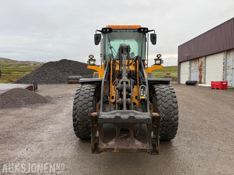 2008 Volvo L90F - Klappvingeskuffe - Vekt - Spakestyring - Ratinis krautuvas: foto 2 2008 Volvo L90F - Klappvingeskuffe - Vekt - Spakestyring - Ratinis krautuvas: foto 2