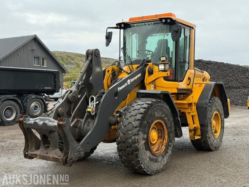 2008 Volvo L90F - Klappvingeskuffe - Vekt - Spakestyring - Ratinis krautuvas: foto 1 2008 Volvo L90F - Klappvingeskuffe - Vekt - Spakestyring - Ratinis krautuvas: foto 1