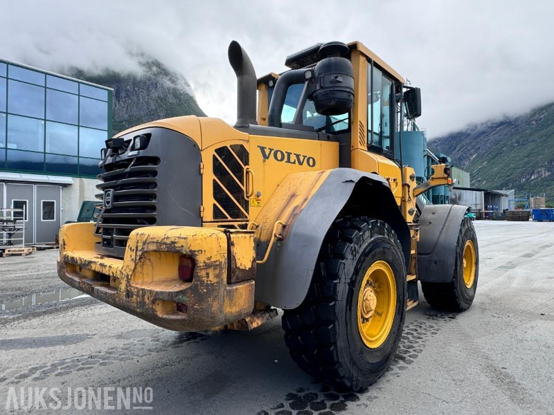 2009 Volvo L90F Hjullaster - Spakstyring - 2,3 m3 grusskuffe - Vekt - Sentralsmøring - Ratinis krautuvas: foto 4 2009 Volvo L90F Hjullaster - Spakstyring - 2,3 m3 grusskuffe - Vekt - Sentralsmøring - Ratinis krautuvas: foto 4