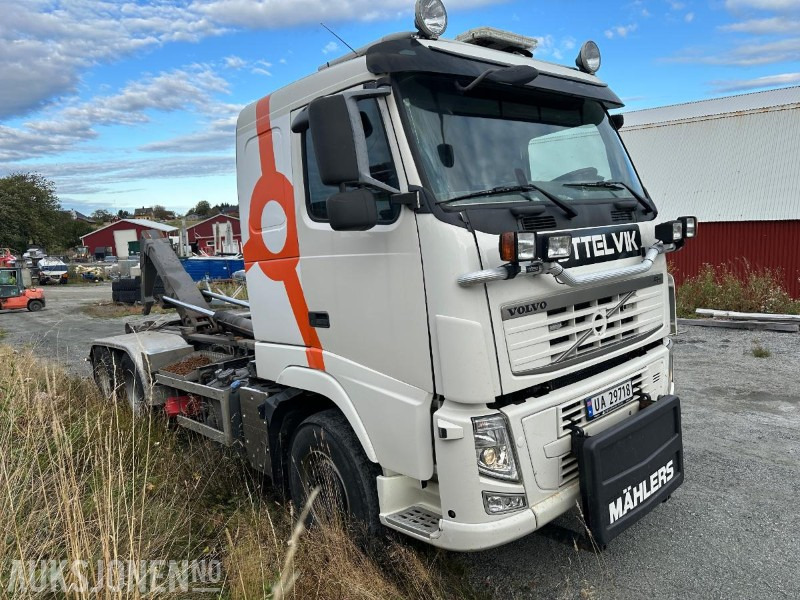 2010 Volvo FH16 6x4 krokbil – 551 hk // Palfinger krokløft // Brøyterigget med underliggende skjær - Hook-lift sunkvežimis: foto 2 2010 Volvo FH16 6x4 krokbil – 551 hk // Palfinger krokløft // Brøyterigget med underliggende skjær - Hook-lift sunkvežimis: foto 2