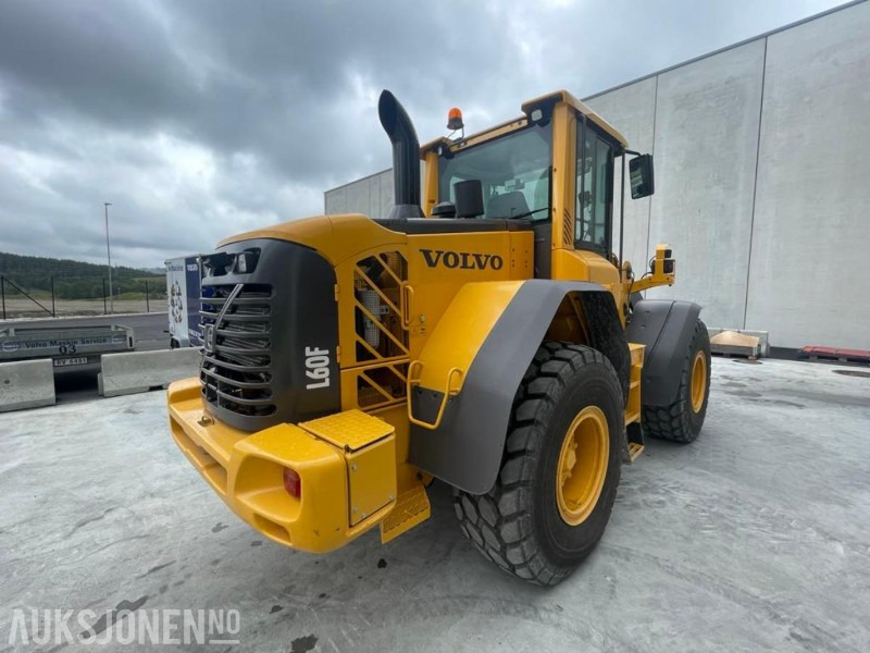 2011 VOLVO L60F HJULLASTER - SPAKSTYRING - NYE DEKK - BBS - 3-4 FUNKSJON - PALLEGAFLER - SKUFFE - KAMERA - MYE PÅKOSTET! - Ratinis krautuvas: foto 3 2011 VOLVO L60F HJULLASTER - SPAKSTYRING - NYE DEKK - BBS - 3-4 FUNKSJON - PALLEGAFLER - SKUFFE - KAMERA - MYE PÅKOSTET! - Ratinis krautuvas: foto 3