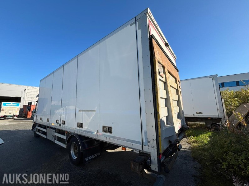 2012 VOLVO FL-290 SKAPBIL. FULL SIDEÅPNING OG ZEPRO BAKLØFT. 18PALLER - Furgonas sunkvežimis: foto 3 2012 VOLVO FL-290 SKAPBIL. FULL SIDEÅPNING OG ZEPRO BAKLØFT. 18PALLER - Furgonas sunkvežimis: foto 3