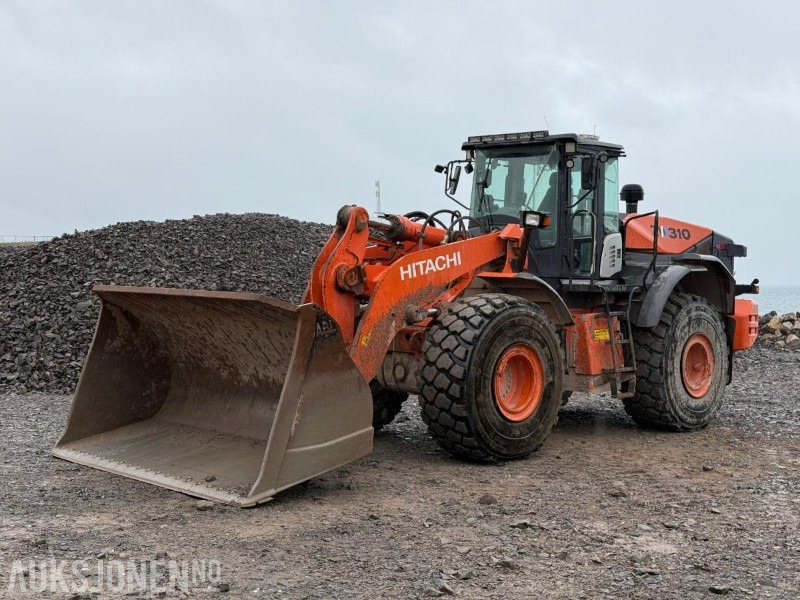 2013 Hitachi ZW310 - Ratinis krautuvas: foto 1 2013 Hitachi ZW310 - Ratinis krautuvas: foto 1