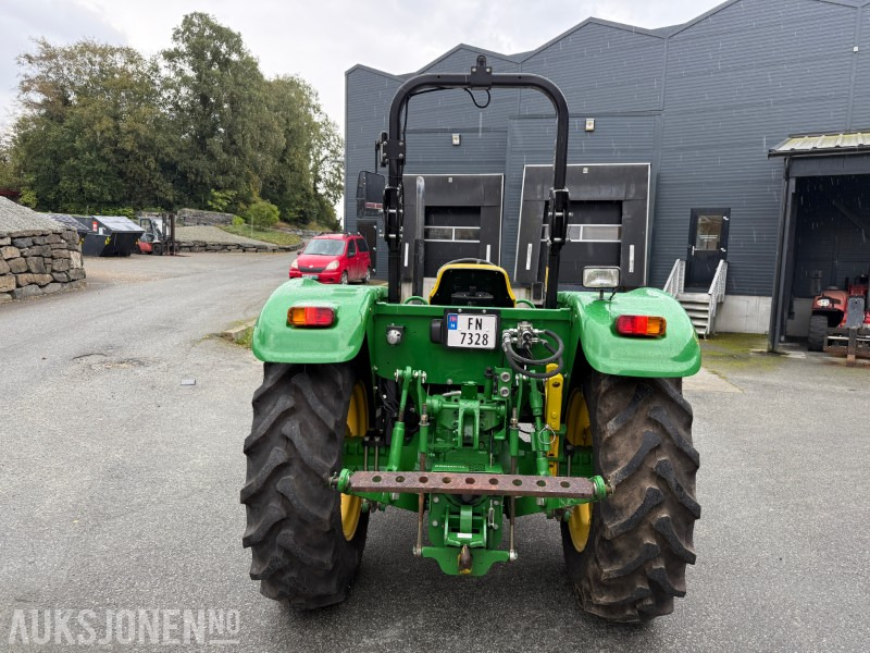 2013 John Deere 5055E 40 km - Traktorius: foto 4 2013 John Deere 5055E 40 km - Traktorius: foto 4