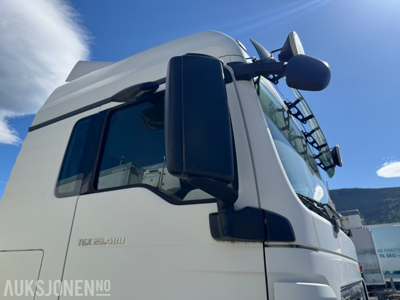 2013 MAN TGX 26.480 chassis med containerfester - Konteineris-vežimus/ Sukeisti kūną sunkvežimis: foto 5 2013 MAN TGX 26.480 chassis med containerfester - Konteineris-vežimus/ Sukeisti kūną sunkvežimis: foto 5