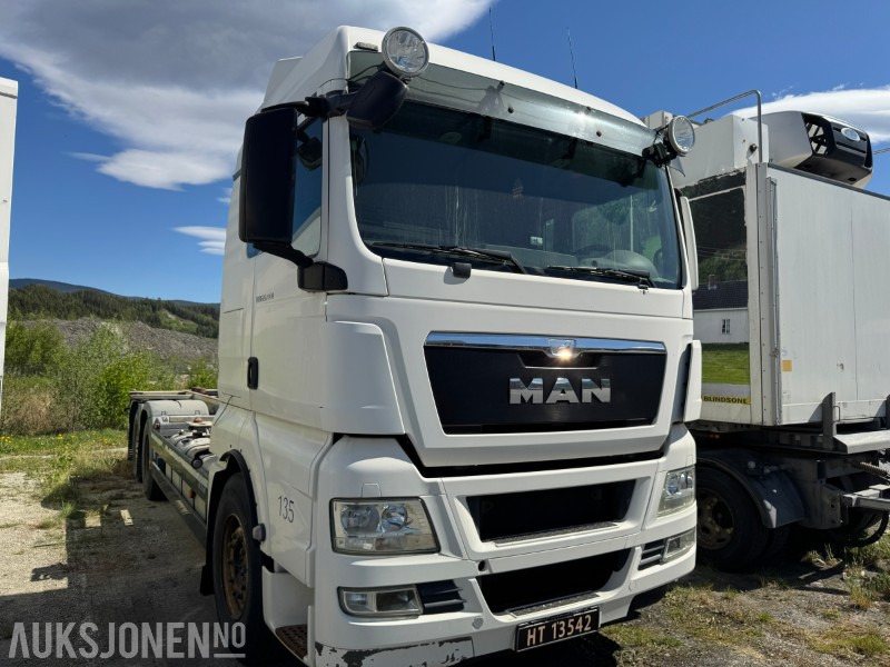 2013 MAN TGX 26.480 chassis med containerfester - Konteineris-vežimus/ Sukeisti kūną sunkvežimis: foto 2 2013 MAN TGX 26.480 chassis med containerfester - Konteineris-vežimus/ Sukeisti kūną sunkvežimis: foto 2