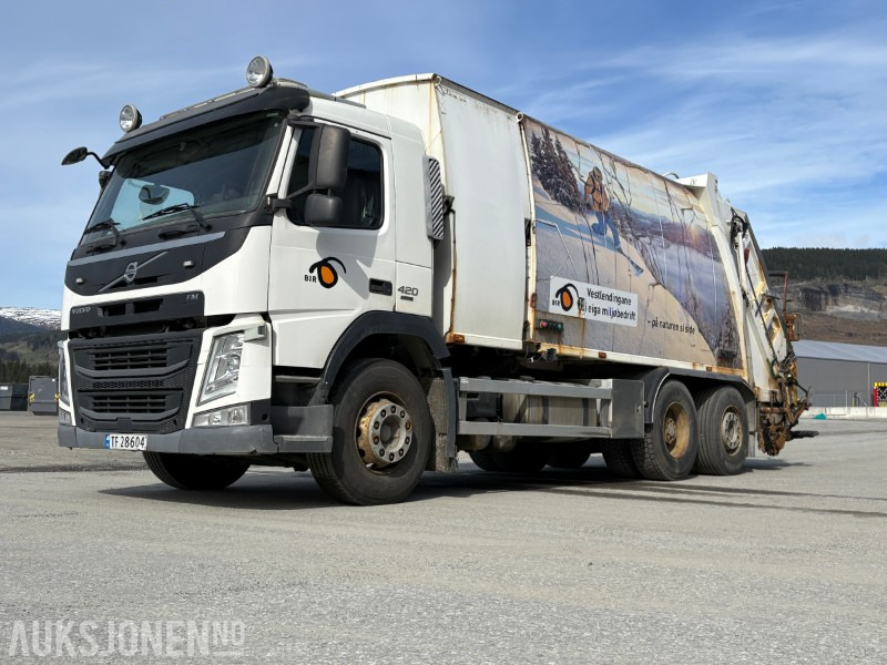 2014 Volvo FM 420 renovasjonsbil med 2-kammers løsning - Šiukšliavežis: foto 1 2014 Volvo FM 420 renovasjonsbil med 2-kammers løsning - Šiukšliavežis: foto 1