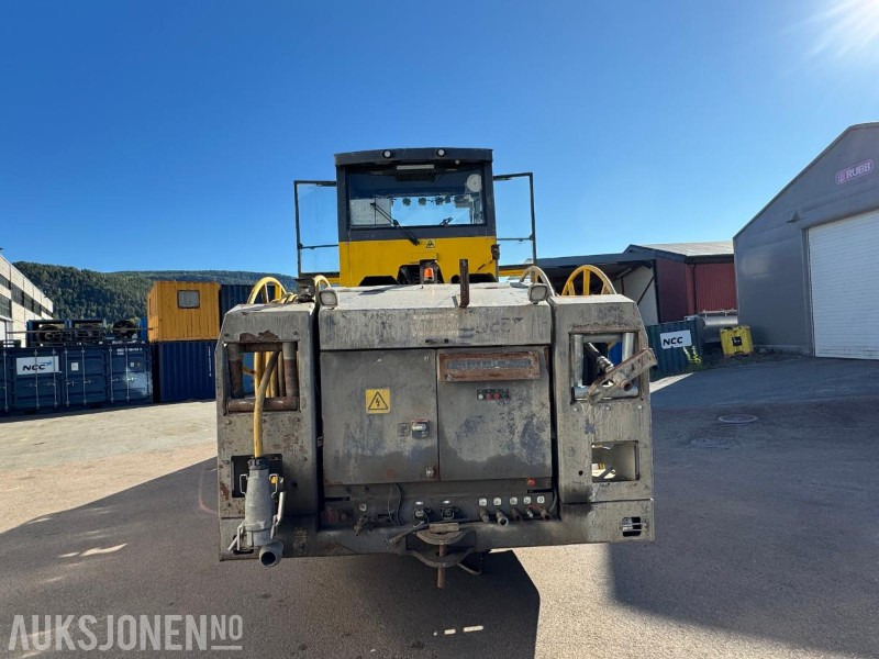 2015 Atlas Copco Boomer XE3 C30 / 3-boms tunnelboremaskin - Gręžimo mašina: foto 4 2015 Atlas Copco Boomer XE3 C30 / 3-boms tunnelboremaskin - Gręžimo mašina: foto 4