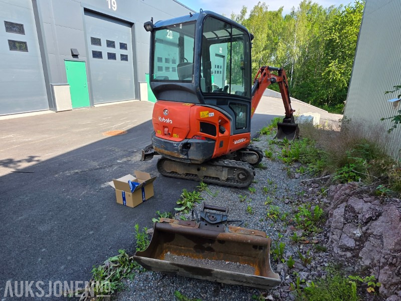 2015 Kubota KX019-4 Minigraver med grave og pusseskuff - Mini ekskavatorius: foto 5 2015 Kubota KX019-4 Minigraver med grave og pusseskuff - Mini ekskavatorius: foto 5