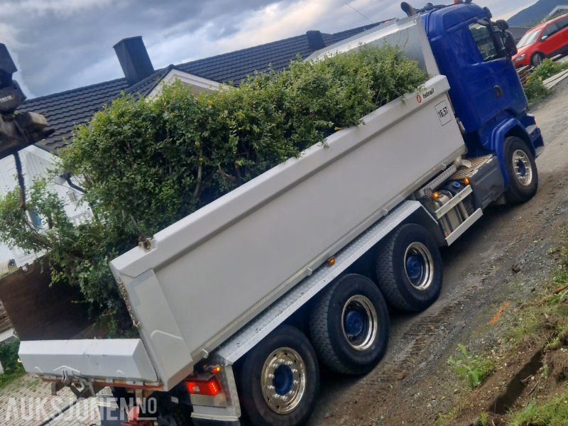 2015 Scania R580 Tippbil - Euro6 - 8X4 - 483 000km - Savivartis sunkvežimis: foto 4 2015 Scania R580 Tippbil - Euro6 - 8X4 - 483 000km - Savivartis sunkvežimis: foto 4