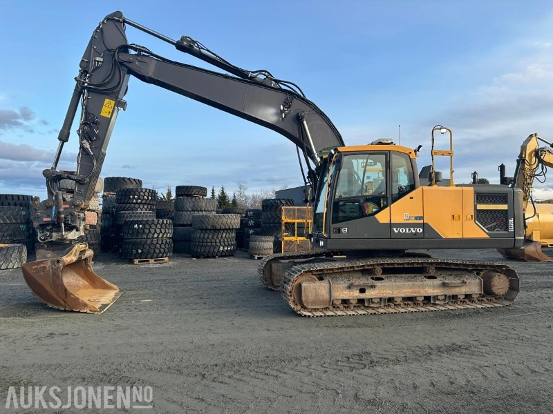 2015 Volvo EC220EL gravemaskin - Ekskavatorius: foto 2 2015 Volvo EC220EL gravemaskin - Ekskavatorius: foto 2