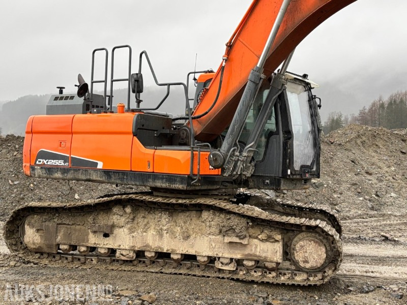 2016 Doosan DX255 LC-5 - Ekskavatorius: foto 5 2016 Doosan DX255 LC-5 - Ekskavatorius: foto 5