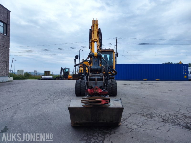 2016 Hyundai R140W-9 hjulgraver med leddet bom, tiltrotator og pusseskuff - Ekskavatorius: foto 3 2016 Hyundai R140W-9 hjulgraver med leddet bom, tiltrotator og pusseskuff - Ekskavatorius: foto 3