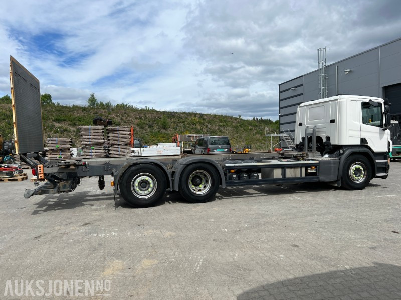 2016 Scania P410 containerbil, lav km, EU, 411 hk, baklem, automat - Konteineris-vežimus/ Sukeisti kūną sunkvežimis: foto 4 2016 Scania P410 containerbil, lav km, EU, 411 hk, baklem, automat - Konteineris-vežimus/ Sukeisti kūną sunkvežimis: foto 4