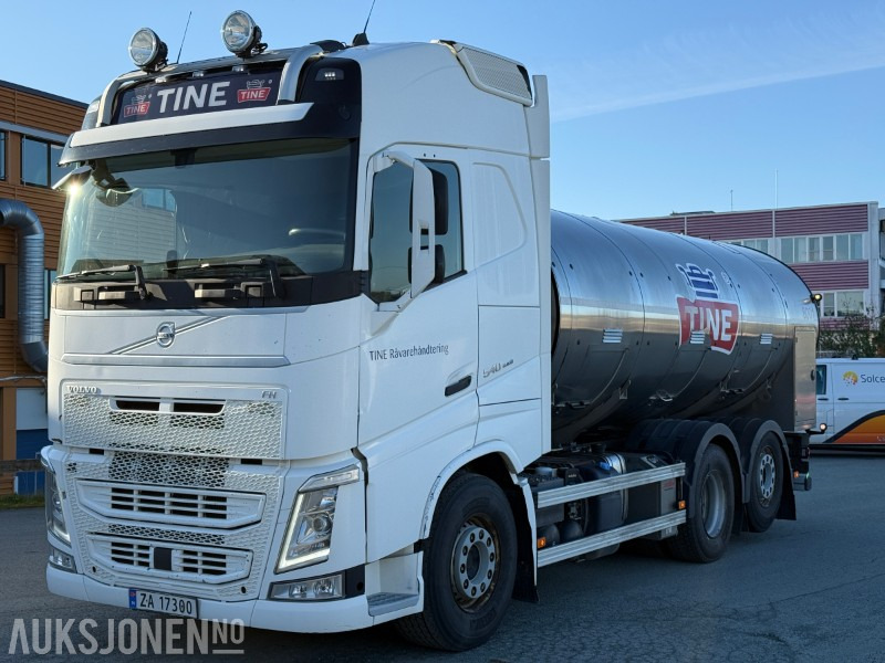 2016 Volvo FH540 6x2 – 458.000 km / 3-kammers tank / VBG hengerfeste - Autocisterna: foto 1 2016 Volvo FH540 6x2 – 458.000 km / 3-kammers tank / VBG hengerfeste - Autocisterna: foto 1