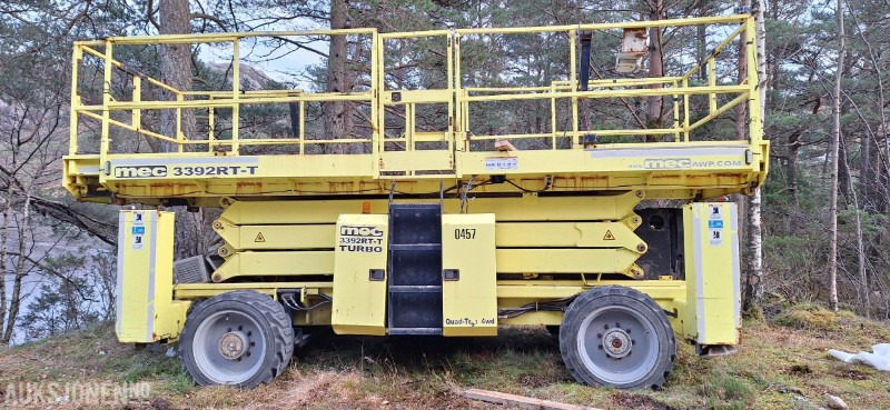 2017 MEC 3392RT-T Terrengsakselift – 4WD – Stor plattform – rep objekt - Kėlimo platforma: foto 2 2017 MEC 3392RT-T Terrengsakselift – 4WD – Stor plattform – rep objekt - Kėlimo platforma: foto 2