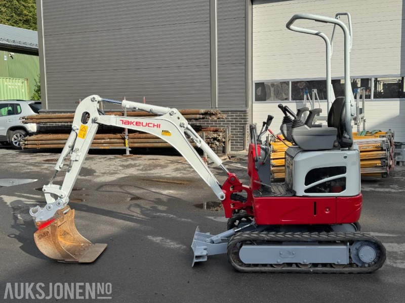 2017 Takeuchi TB210R minigraver med graveskuffe - Mini ekskavatorius: foto 2 2017 Takeuchi TB210R minigraver med graveskuffe - Mini ekskavatorius: foto 2