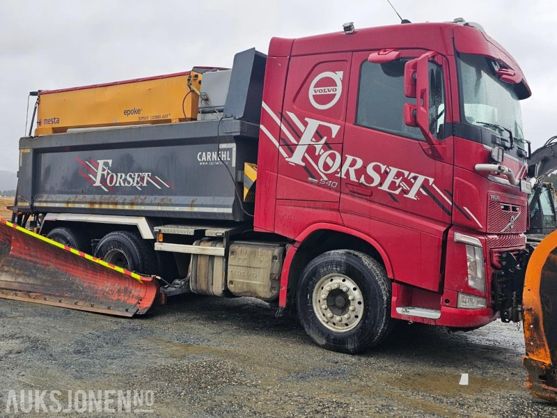 2017 Volvo FH 540 Tippbil med full brøytehydraulikk og planvibrator -Nye dekk for sesong(!!) - Savivartis sunkvežimis: foto 5 2017 Volvo FH 540 Tippbil med full brøytehydraulikk og planvibrator -Nye dekk for sesong(!!) - Savivartis sunkvežimis: foto 5