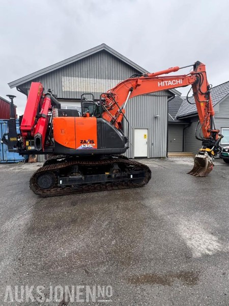 2018 Hitachi ZX 125 USL-6 Gravemaskin med Palfinger kran 17,6TM - 3 Skuffer - Personkurv - 1564T - Ekskavatorius: foto 3 2018 Hitachi ZX 125 USL-6 Gravemaskin med Palfinger kran 17,6TM - 3 Skuffer - Personkurv - 1564T - Ekskavatorius: foto 3