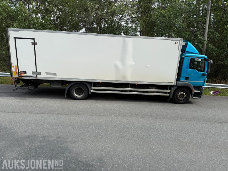 2018 MAN TGM 250, baklem, Elektrisk jekketralle, 250hk, Cruisekontroll, Ryggekamera - Furgonas sunkvežimis: foto 4 2018 MAN TGM 250, baklem, Elektrisk jekketralle, 250hk, Cruisekontroll, Ryggekamera - Furgonas sunkvežimis: foto 4