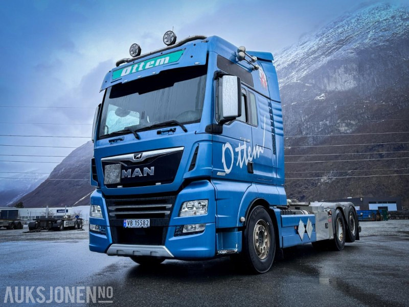 2018 MAN TGX 26.580 - D38 - Euro 6 - Krokbil - 20 tonns JOAB Krok med knekk - 6x2 - Hook-lift sunkvežimis: foto 1 2018 MAN TGX 26.580 - D38 - Euro 6 - Krokbil - 20 tonns JOAB Krok med knekk - 6x2 - Hook-lift sunkvežimis: foto 1