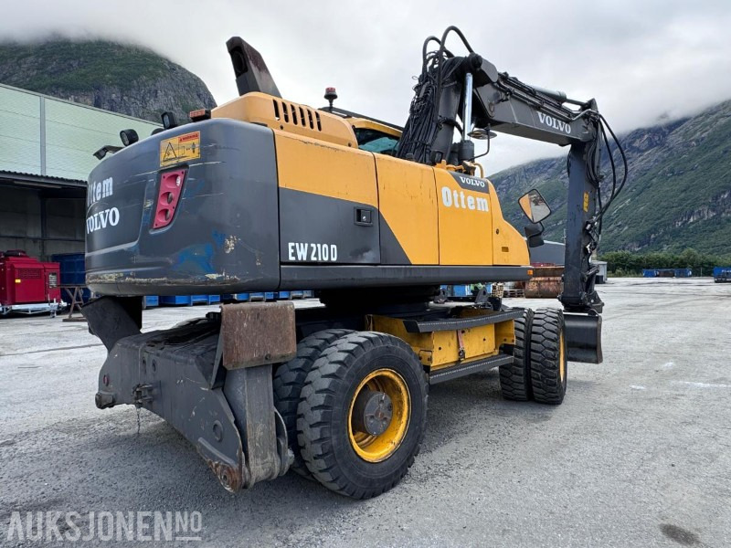 2018 Volvo EW210D Hjulgraver - S70 HK feste - Sentralsmøring - Hammerhydraulikk/tilleggshydraulikk - Multi-X - 1 tannskuffe - Ekskavatorius: foto 4 2018 Volvo EW210D Hjulgraver - S70 HK feste - Sentralsmøring - Hammerhydraulikk/tilleggshydraulikk - Multi-X - 1 tannskuffe - Ekskavatorius: foto 4