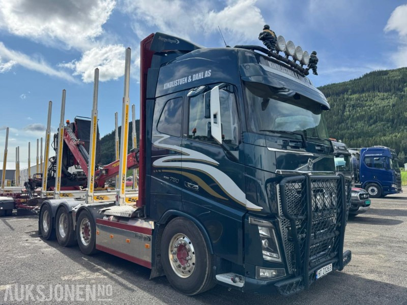 2018 Volvo FH16 8X4 komplett tømmerbil med kran og henger. - Miškovežis, Sunkvežimis su kranu: foto 4 2018 Volvo FH16 8X4 komplett tømmerbil med kran og henger. - Miškovežis, Sunkvežimis su kranu: foto 4
