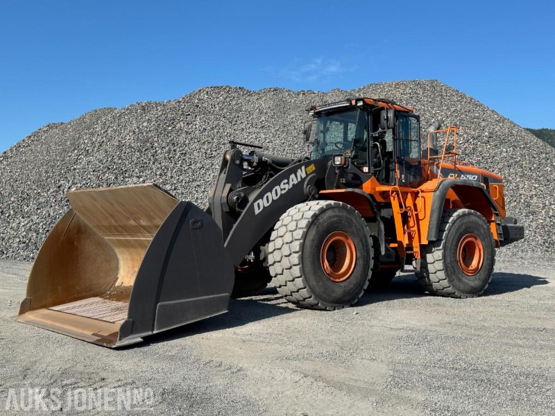 2019 Doosan DL550-5 hjullaster med skuffe / Spakstyring / Loadtronic vekt - Ratinis krautuvas: foto 1 2019 Doosan DL550-5 hjullaster med skuffe / Spakstyring / Loadtronic vekt - Ratinis krautuvas: foto 1