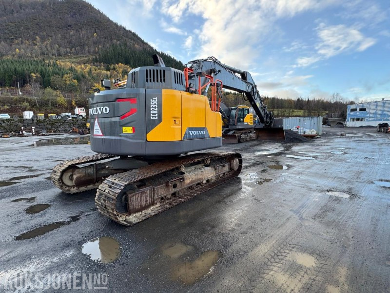 2020 Volvo ECR 235EL Gravemaskin - S70 feste - Pusskuffe - Sentralsmøring - bunkringspumpe - Tiltrotator - Pusskuffe - Sertifisert - Ekskavatorius: foto 3 2020 Volvo ECR 235EL Gravemaskin - S70 feste - Pusskuffe - Sentralsmøring - bunkringspumpe - Tiltrotator - Pusskuffe - Sertifisert - Ekskavatorius: foto 3