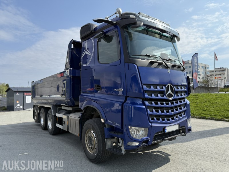 2021 Mercedes-Benz Arocs 3263 8x4 tridem tippbil - Savivartis sunkvežimis: foto 3 2021 Mercedes-Benz Arocs 3263 8x4 tridem tippbil - Savivartis sunkvežimis: foto 3