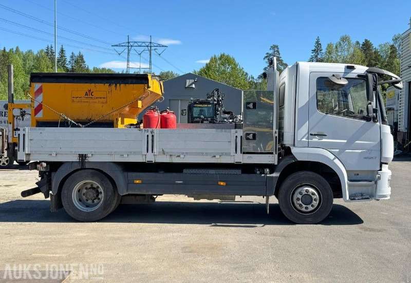2021 Mercedes-Benz Atego 1530 lappebil/asfaltcontainer/hengsrød plan/adaptiv cruisecontrol/kamera - Platforminis/ Bortinis sunkvežimis: foto 4 2021 Mercedes-Benz Atego 1530 lappebil/asfaltcontainer/hengsrød plan/adaptiv cruisecontrol/kamera - Platforminis/ Bortinis sunkvežimis: foto 4