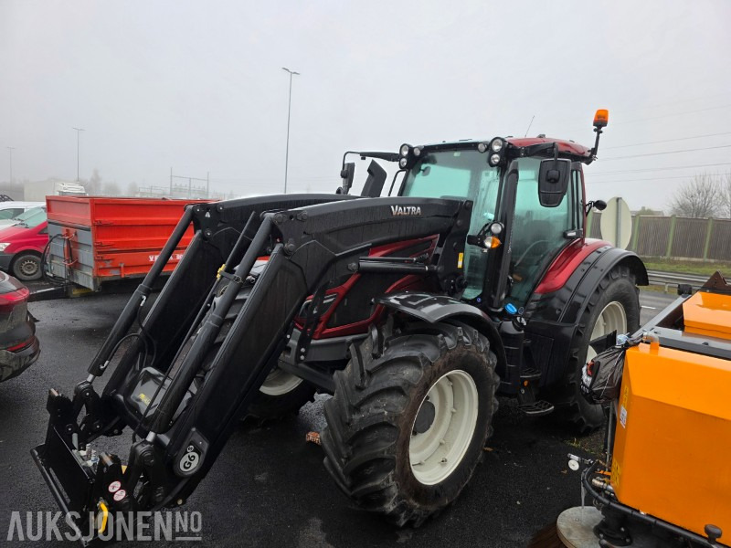 2021 Valtra N174 Versu traktor med lesseapparat kun 1296 timer - Traktorius: foto 1 2021 Valtra N174 Versu traktor med lesseapparat kun 1296 timer - Traktorius: foto 1