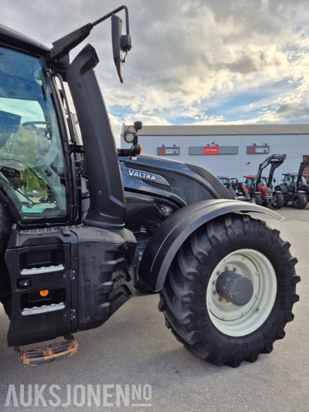 2021 Valtra T254 traktor 4X4, FRONTHYDRAULIKK, VENDBAR FØRERPLASS - Traktorius: foto 5 2021 Valtra T254 traktor 4X4, FRONTHYDRAULIKK, VENDBAR FØRERPLASS - Traktorius: foto 5