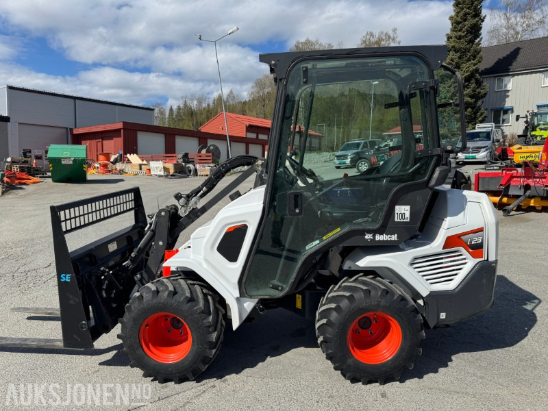 2022 Bobcat L23 kompaktlaster med skuffe, gafler og hydraulisksnøskjær - Mini krautuvas: foto 4 2022 Bobcat L23 kompaktlaster med skuffe, gafler og hydraulisksnøskjær - Mini krautuvas: foto 4