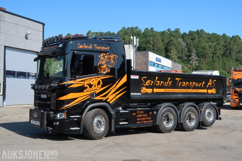 2024 Scania R590 8x4 brøyterigget krokbil m/ 24t JOAB krok - 12 000 km - serviceavtale - Hook-lift sunkvežimis: foto 1 2024 Scania R590 8x4 brøyterigget krokbil m/ 24t JOAB krok - 12 000 km - serviceavtale - Hook-lift sunkvežimis: foto 1