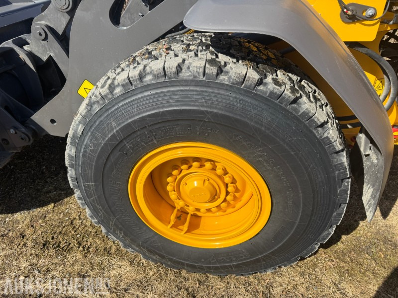 2024 Volvo L70H2 HJULLASTER MED SKUFFE, SETRALSMØRING, VEKT +++KUN 400 TIMER - Ratinis krautuvas: foto 5 2024 Volvo L70H2 HJULLASTER MED SKUFFE, SETRALSMØRING, VEKT +++KUN 400 TIMER - Ratinis krautuvas: foto 5