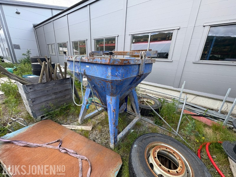Betongtobb 1 000 liter - Statybinė įranga: foto 1 Betongtobb 1 000 liter - Statybinė įranga: foto 1