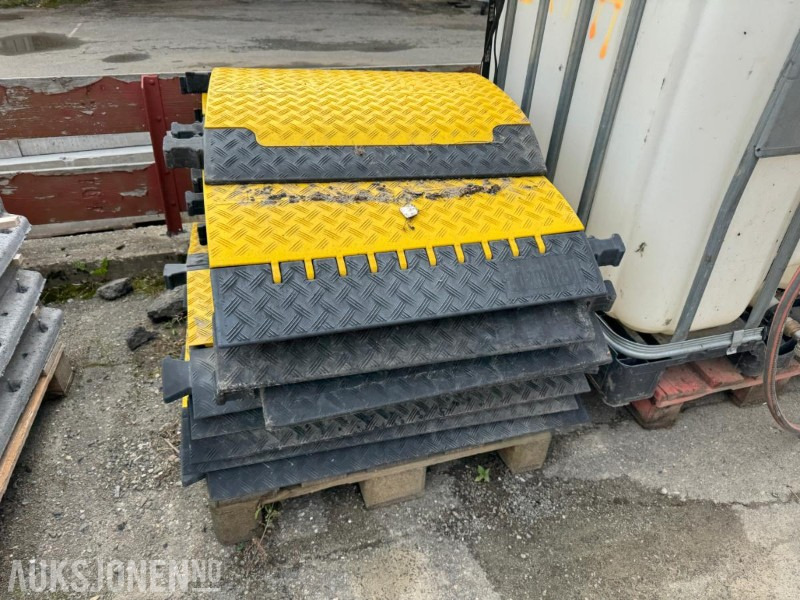 Diverse sperremateriell og utstyr. - Statybinė įranga: foto 5 Diverse sperremateriell og utstyr. - Statybinė įranga: foto 5