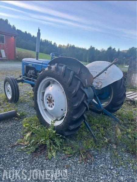 Ford dexta - Traktorius: foto 4 Ford dexta - Traktorius: foto 4