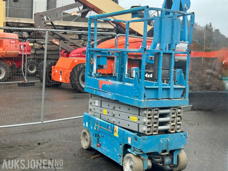 Genie GS-1932 Sakselift - Timer: 497 - Kėlimo platforma: foto 2 Genie GS-1932 Sakselift - Timer: 497 - Kėlimo platforma: foto 2