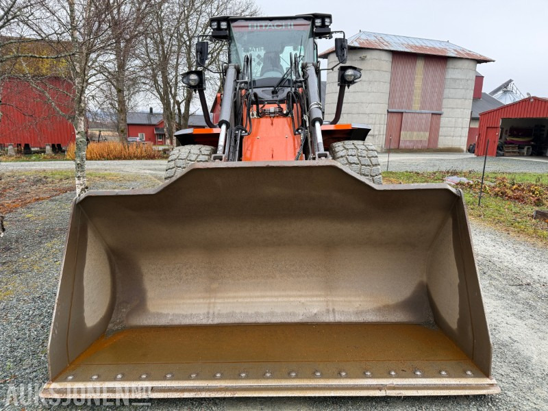 Hitachi ZW 160PL7 LSD - BM120, skuffm/bolton, hydr. gaffler - Ekskavatorius: foto 2 Hitachi ZW 160PL7 LSD - BM120, skuffm/bolton, hydr. gaffler - Ekskavatorius: foto 2