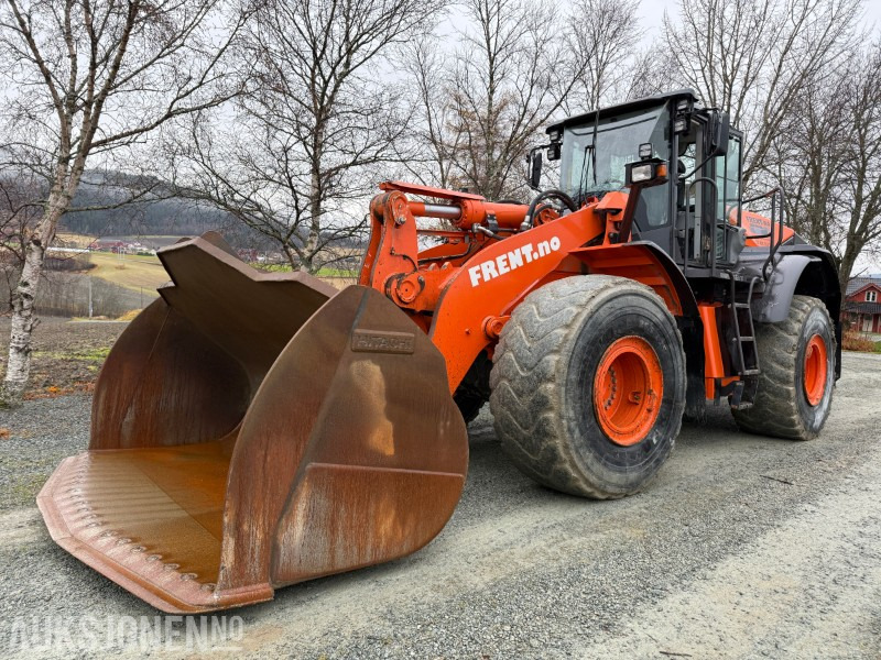 Hitachi ZW 310-6 Lite timer etter alder - kun 4242t - Ekskavatorius: foto 1 Hitachi ZW 310-6 Lite timer etter alder - kun 4242t - Ekskavatorius: foto 1