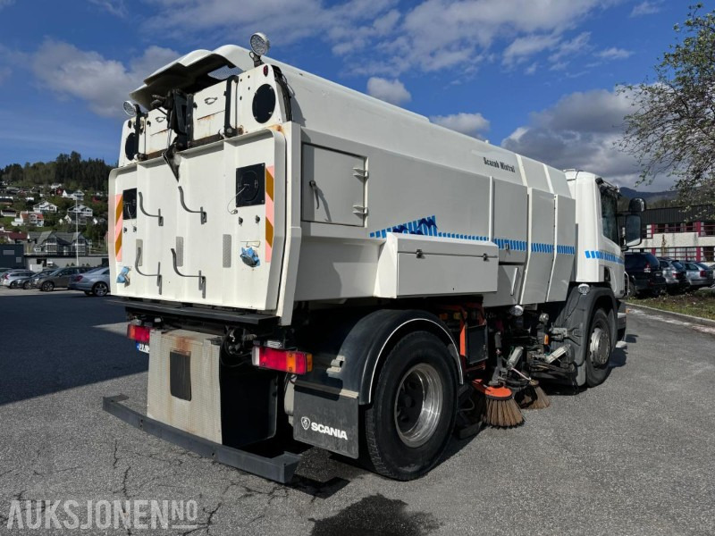 2006 Scania P340 DB - 4X2 - HNA Feiebil - Gått kun 99.688 km - Komunalinė/ Specializuota technika: foto 4 2006 Scania P340 DB - 4X2 - HNA Feiebil - Gått kun 99.688 km - Komunalinė/ Specializuota technika: foto 4