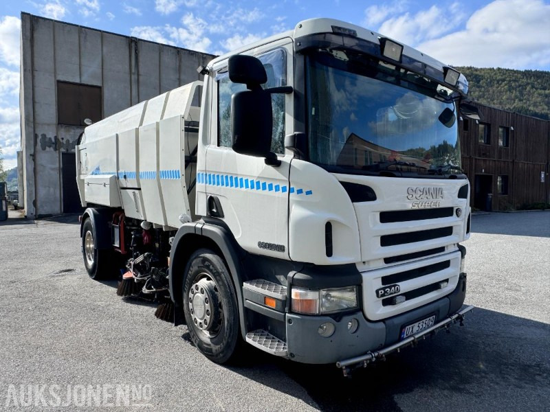 2006 Scania P340 DB - 4X2 - HNA Feiebil - Gått kun 99.688 km - Komunalinė/ Specializuota technika: foto 3 2006 Scania P340 DB - 4X2 - HNA Feiebil - Gått kun 99.688 km - Komunalinė/ Specializuota technika: foto 3