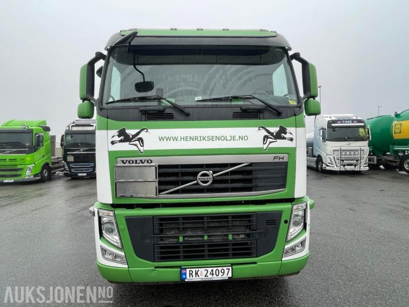 2010 VOLVO FH500 8X4 INTERCONSULT SS2343 BST3-17CR ADR SLAMSUGER MED HØYTRYKKSPYLER - 203576 KM. - Komunalinė/ Specializuota technika: foto 3 2010 VOLVO FH500 8X4 INTERCONSULT SS2343 BST3-17CR ADR SLAMSUGER MED HØYTRYKKSPYLER - 203576 KM. - Komunalinė/ Specializuota technika: foto 3