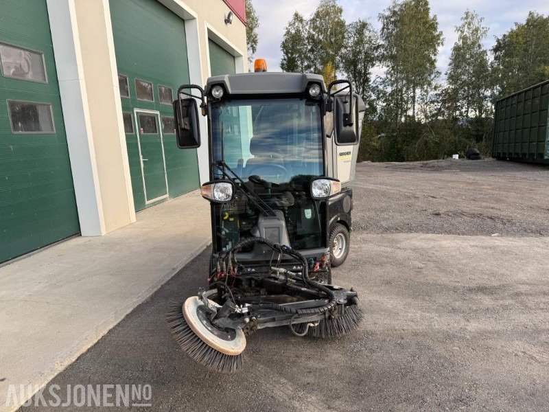 2013 Kärcher Feiemaskin/multimaskin lite brukt - Komunalinė/ Specializuota technika: foto 2 2013 Kärcher Feiemaskin/multimaskin lite brukt - Komunalinė/ Specializuota technika: foto 2