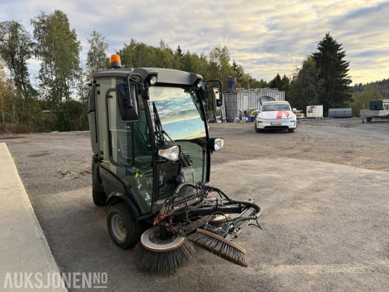 2013 Kärcher Feiemaskin/multimaskin lite brukt - Komunalinė/ Specializuota technika: foto 3 2013 Kärcher Feiemaskin/multimaskin lite brukt - Komunalinė/ Specializuota technika: foto 3