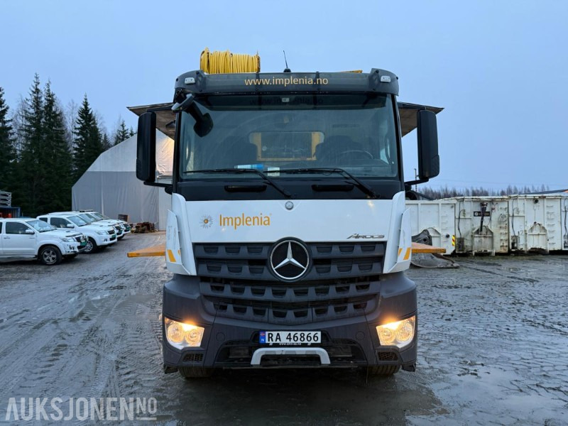 2017 Mercedes-Benz Arocs 3235 8x4, Injeksjonsrigg AMV, EURO 6, påmontert kran - Komunalinė/ Specializuota technika: foto 2 2017 Mercedes-Benz Arocs 3235 8x4, Injeksjonsrigg AMV, EURO 6, påmontert kran - Komunalinė/ Specializuota technika: foto 2