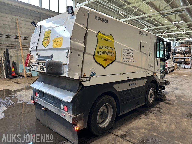 Bucher CityCat 5006 feiemaskin - 160 hk Iveco | Euro 6 | joystick | 4-hjulsstyring | høytrykk - Komunalinė/ Specializuota technika: foto 5 Bucher CityCat 5006 feiemaskin - 160 hk Iveco | Euro 6 | joystick | 4-hjulsstyring | høytrykk - Komunalinė/ Specializuota technika: foto 5